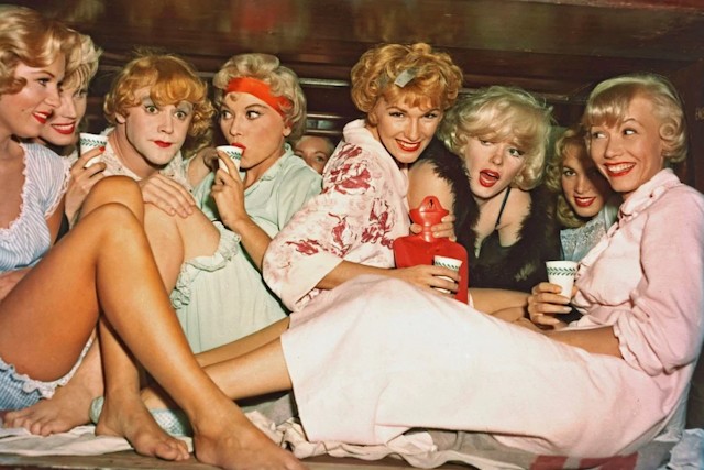 Top 10 Funniest & Most Iconic Comedies of All Time