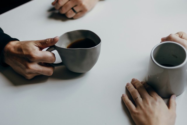 The FBI Method: Win People Over By Expert Listening