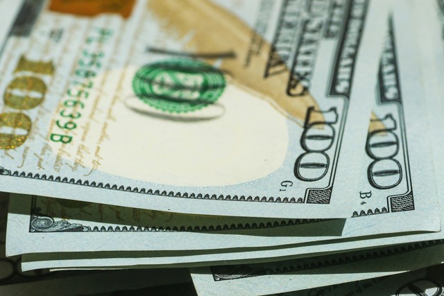 10 Teen-Friendly Summer Jobs