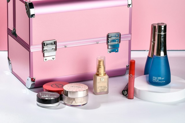 The Most Useless Things We Keep Packing For Trips