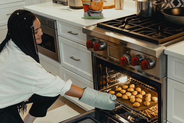 Why Is My Pie Burning In The Oven?