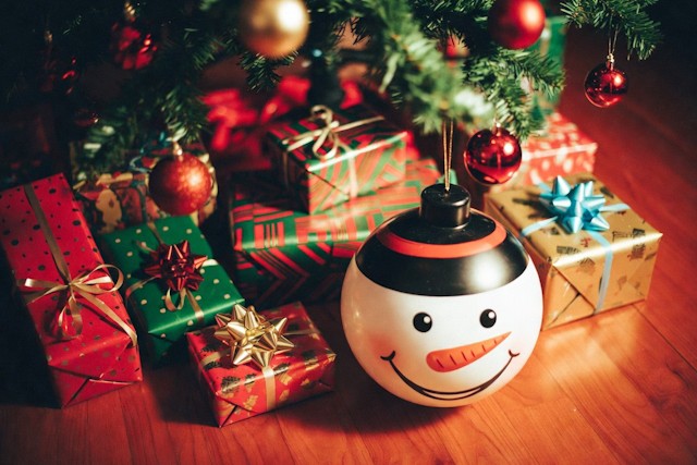 10 Heartwarming Christmas Gifts Anyone Will Appreciate