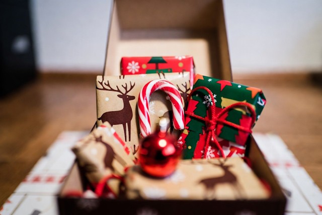 10 Heartwarming Christmas Gifts Anyone Will Appreciate