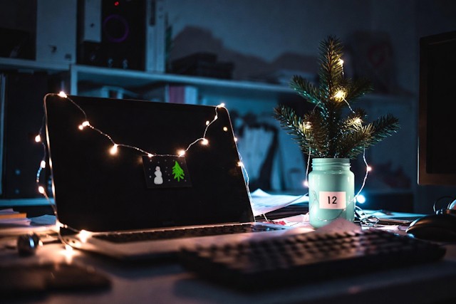 10 Heartwarming Christmas Gifts Anyone Will Appreciate