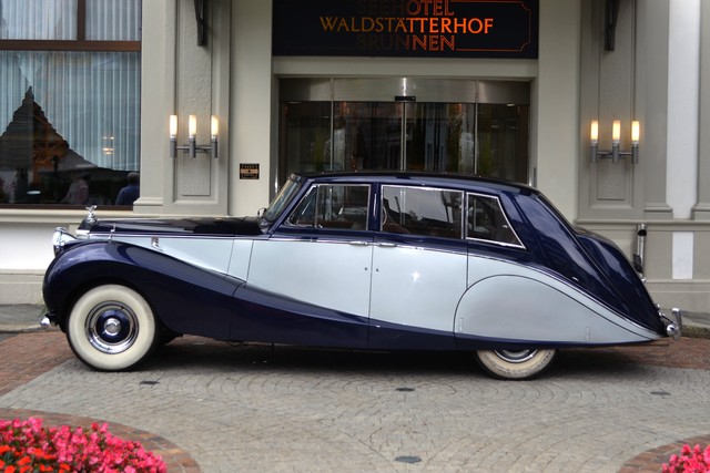 Power On Wheels: #1 Limos Of Charismatic Leaders