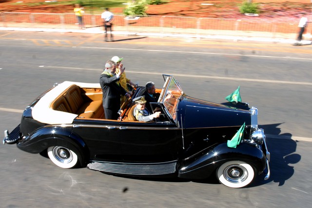 Power On Wheels: #1 Limos Of Charismatic Leaders