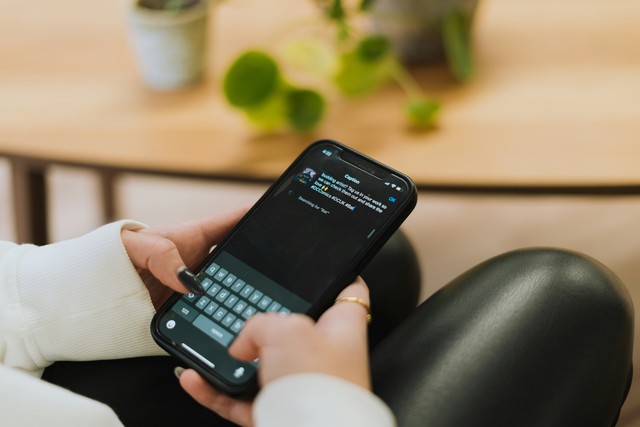 5 Smart Ways To Turn Your Experience Into Extra Income