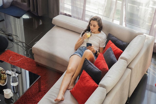 5 Smart Ways To Turn Your Experience Into Extra Income