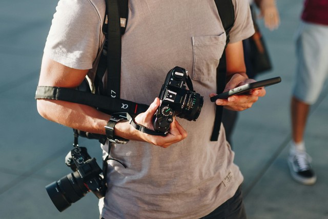 How To Pick The Right Camera: 5 Rules Every Pro Knows