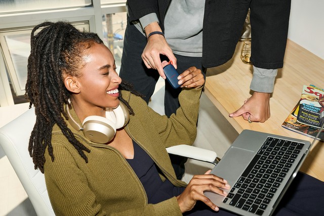 5 Smart Ways To Turn Your Experience Into Extra Income