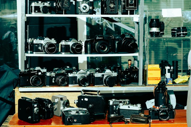 How To Pick The Right Camera: 5 Rules Every Pro Knows