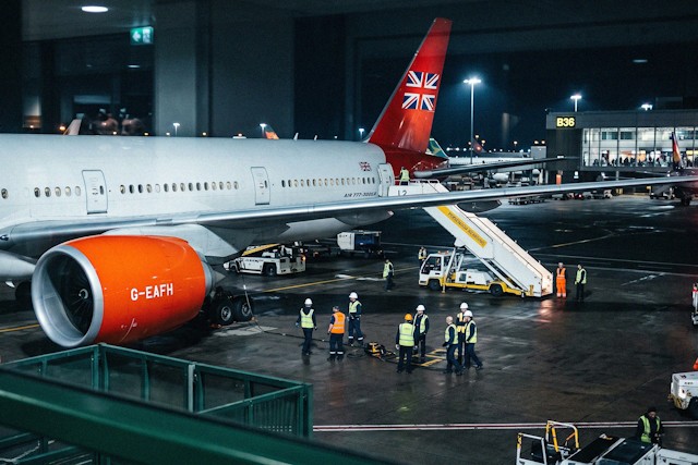 How To Overcome Fear Of Flying: 10 Simple Tips