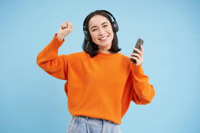 Why Your Voice Sounds So Different On A Recording